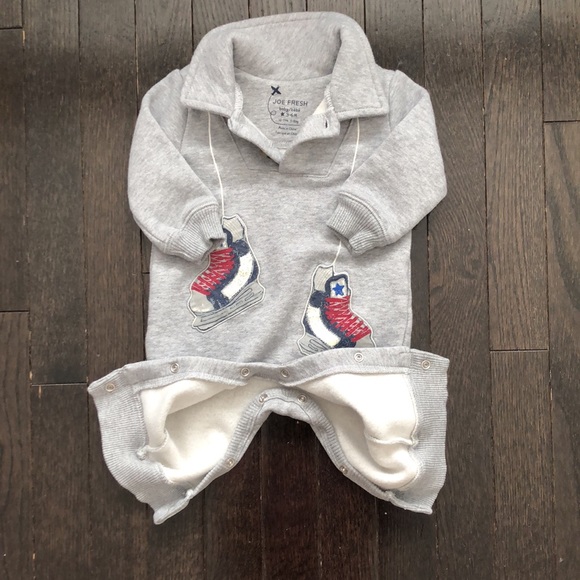 Joe Fresh Hockey Themed One Piece 3-6 Months - Picture 5 of 6